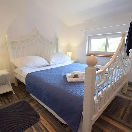 Kolic By Interhome Apartment Gabonjin