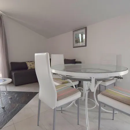 Kolic By Interhome Apartmán *